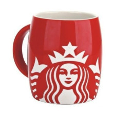 Tasse de sculpture sur café rouge Starbucks en porcelaine